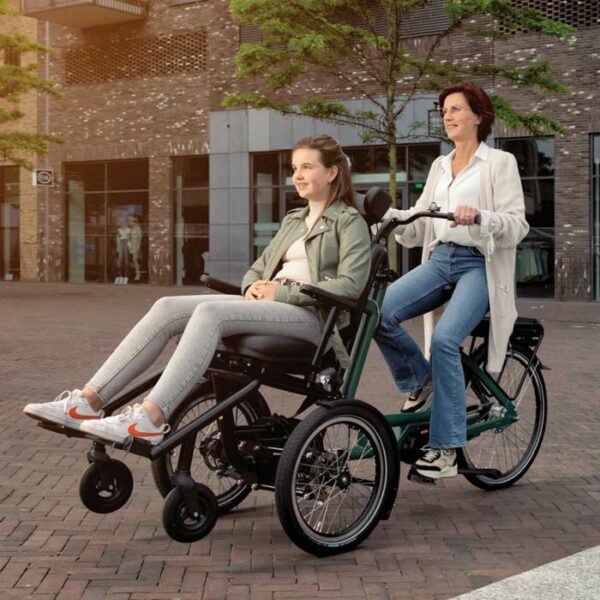 Rollstuhlfahrrad